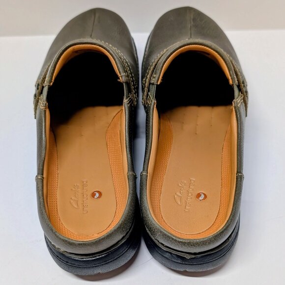 Clarks Unstructured Un Loop Ease Casual Mules in Dark Olive Leather - Picture 11 of 16